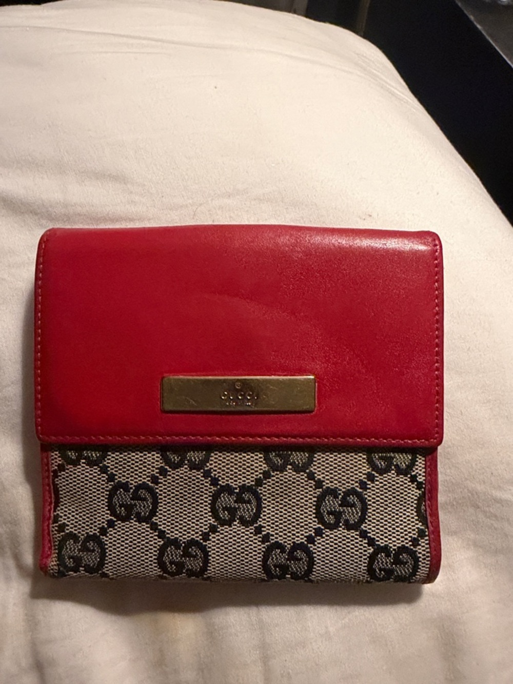 Gucci Red and Black Wallet Luxurious Design 💯 Authentic - Picture 14 of 15